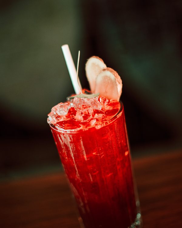 Cocktail Raízes com ingredientes portugueses, Lago Lisboa